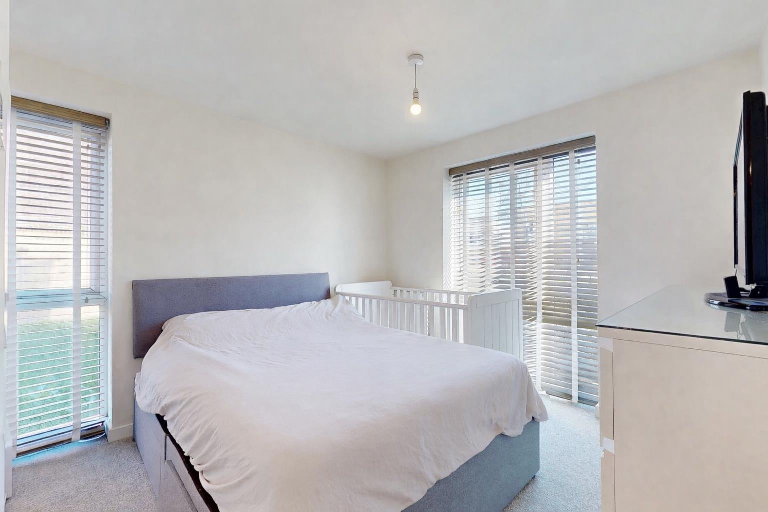 2 bed property in Atlantic Avenue, Milton Keynes